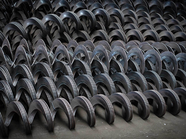 Spiral blade
